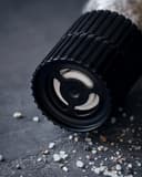 Nicolas Vahé salt med hemmelig blanding