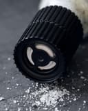 Nicolas Vahé salt med parmesan & basilikum