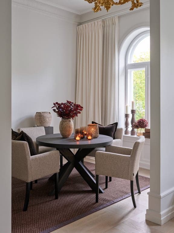 Nobel spisestol m/rett arm