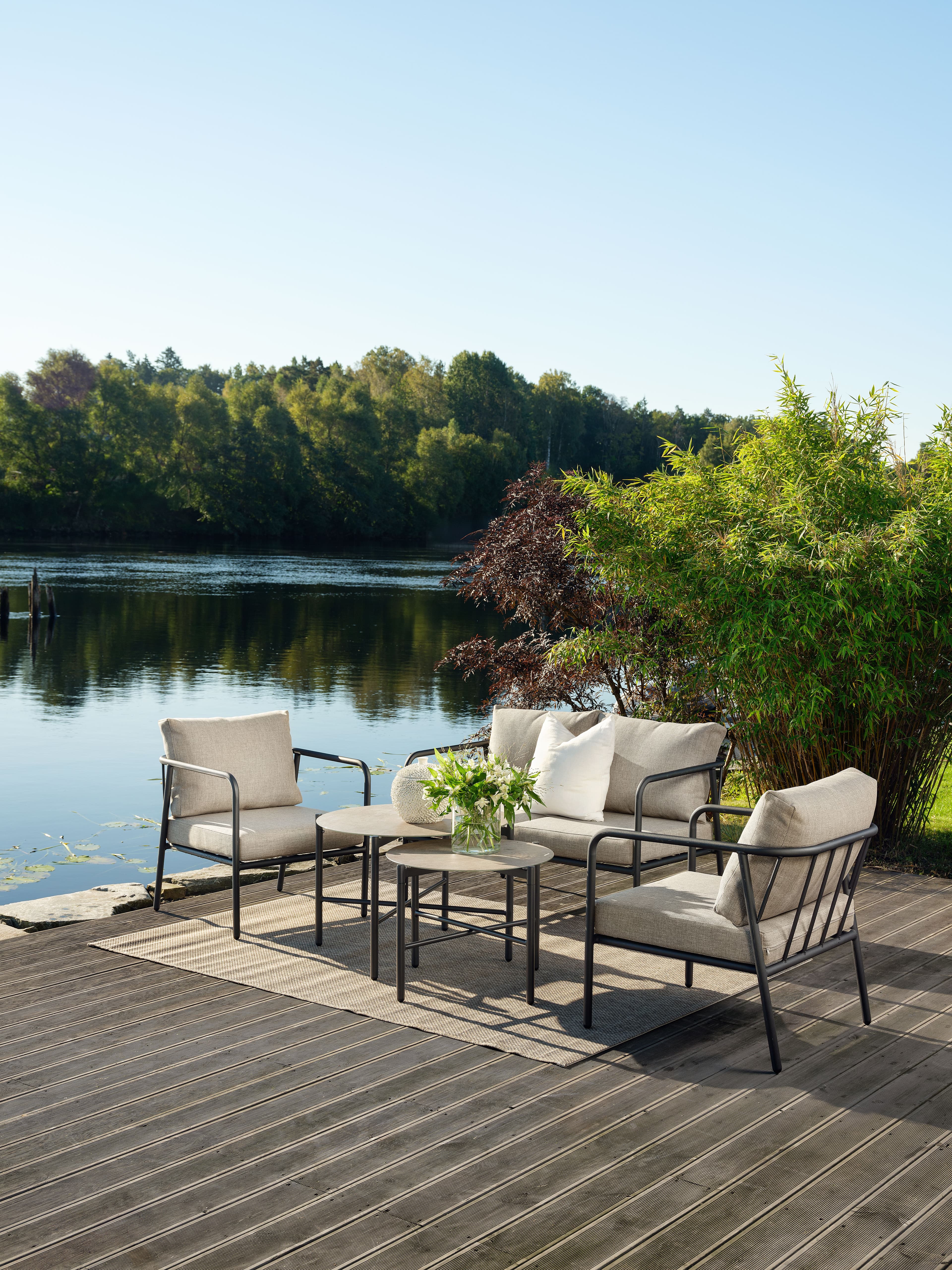 Uteteppe og hagemøbler fra Fagmøbler