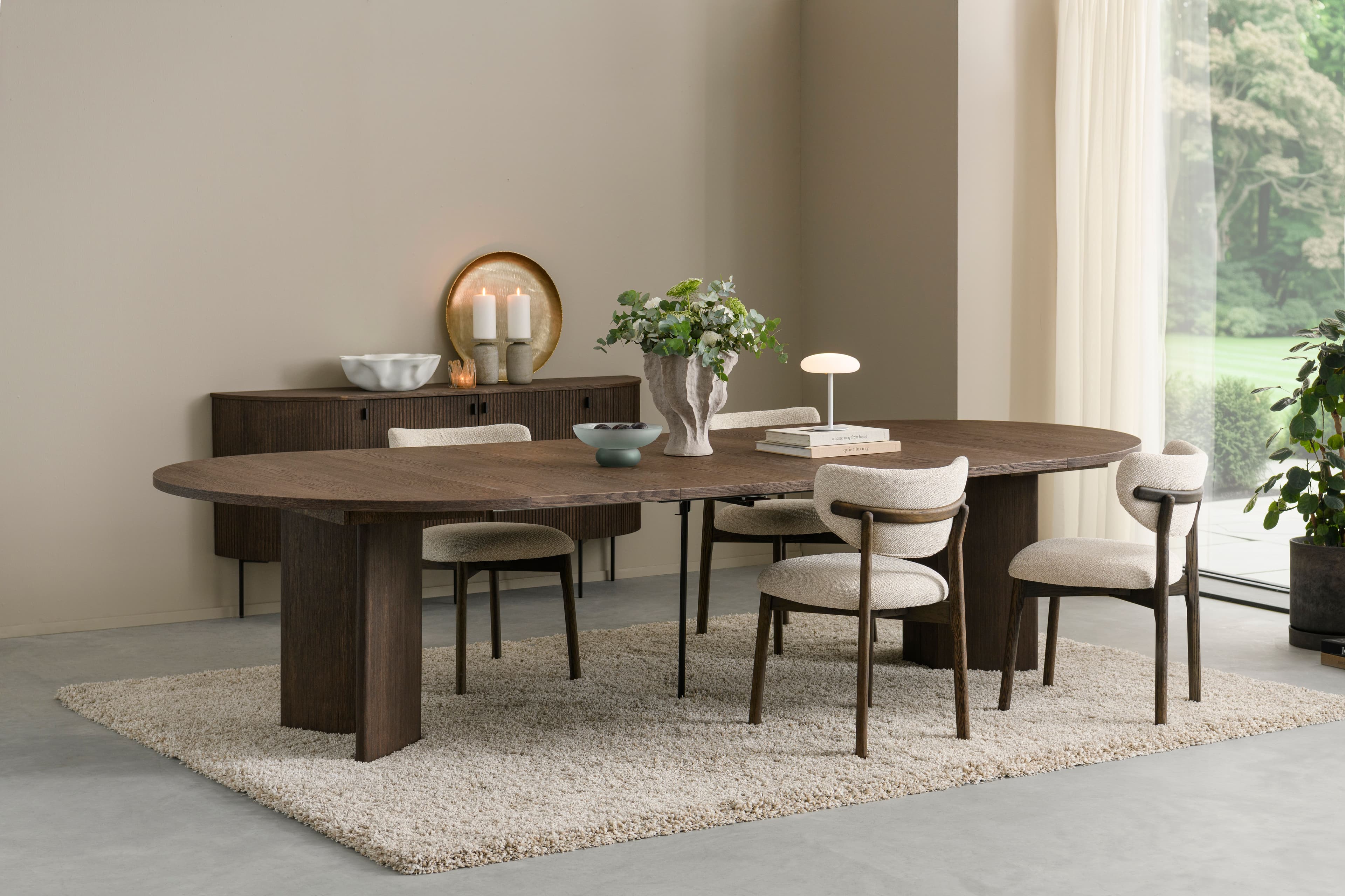 Fagmøbler Linea spisebord med lotus-bunn