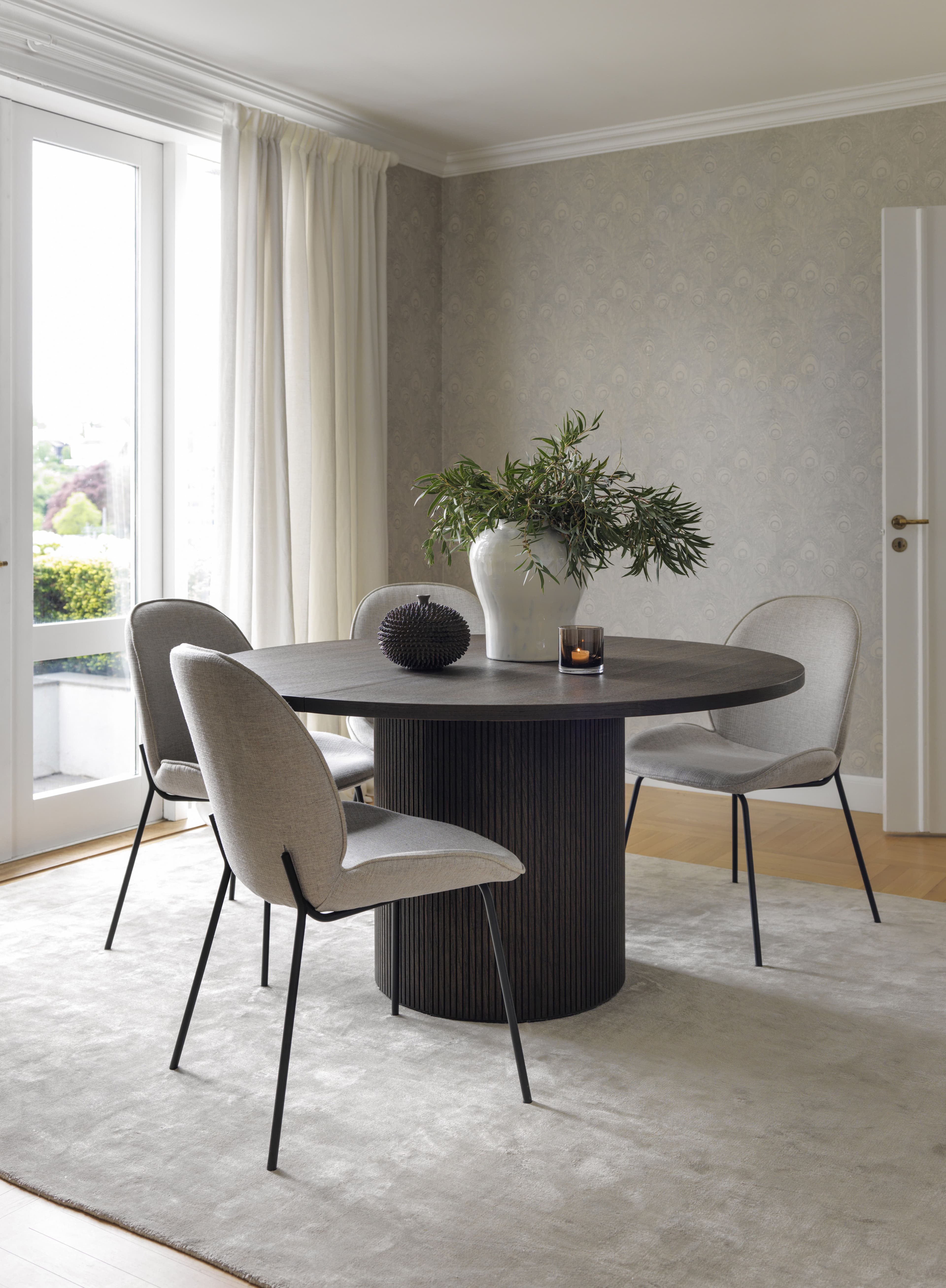 Linea spisebord fra Fagmøbler