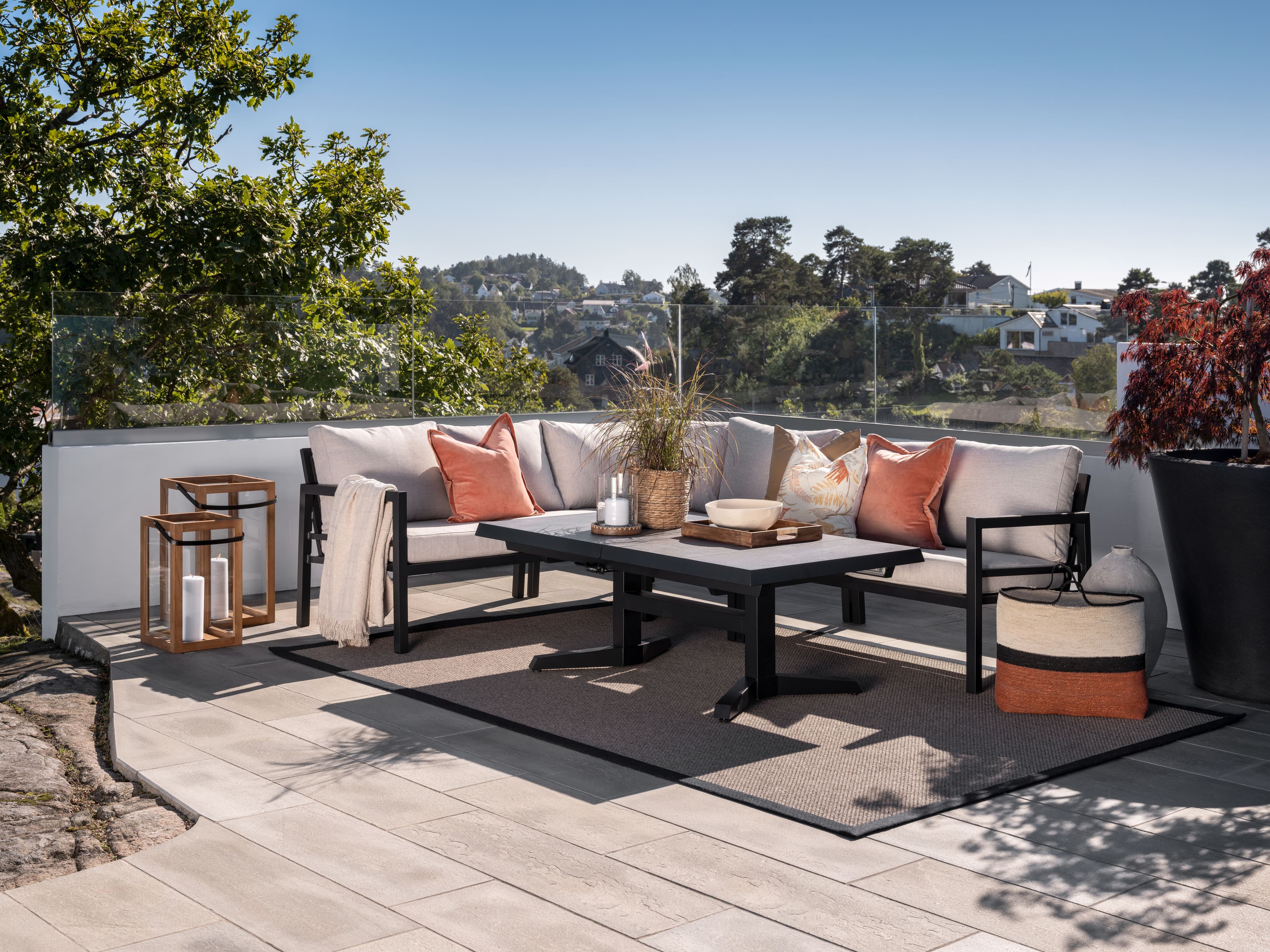 Uteteppe og hagemøbler fra Fagmøbler