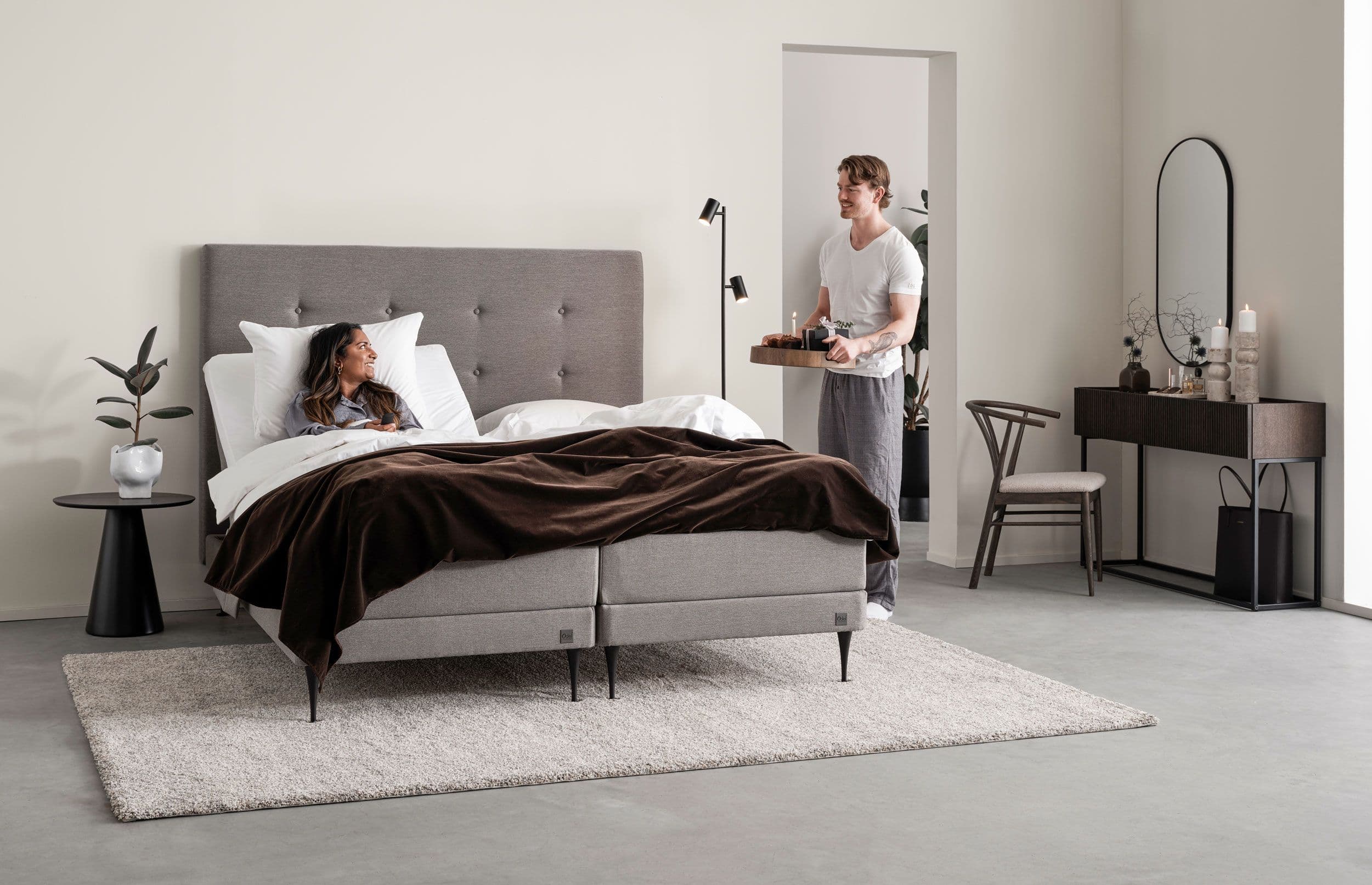 Odel Foss regulerbar seng fra Fagmøbler